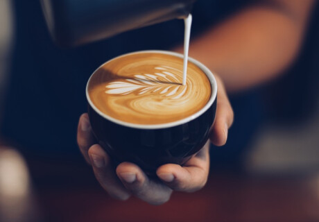 Domowa palarnia kawy – czy warto inwestować we własny sprzęt?